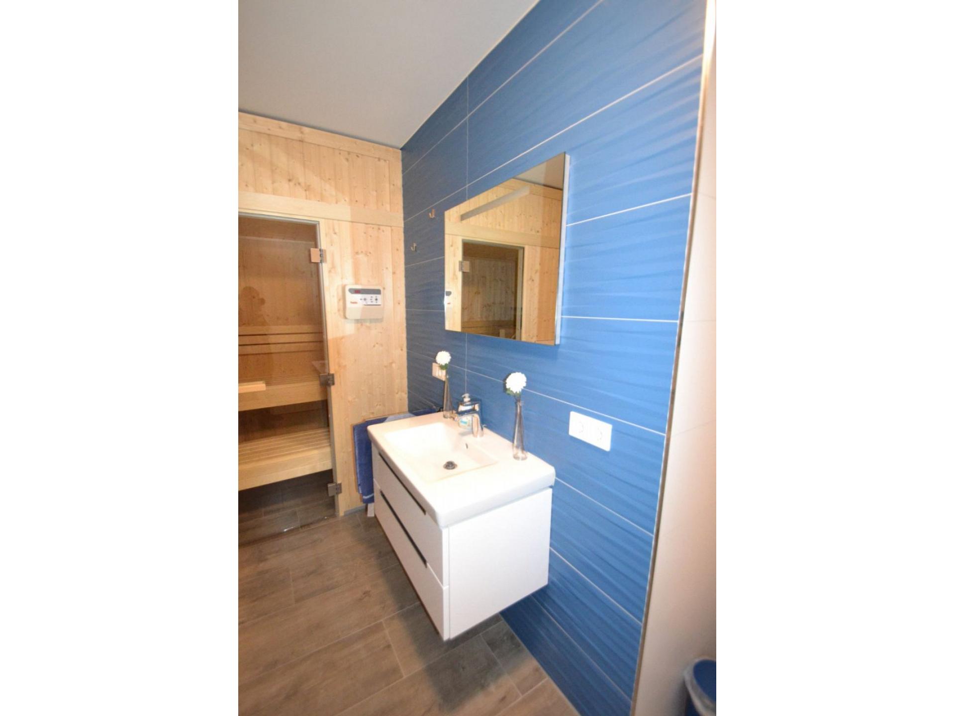 Badezimmer mit Sauna